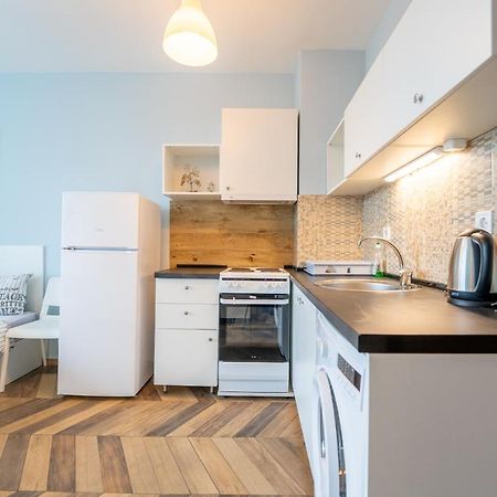 Cozy Little Apartment In Studentski Grad Sofia Luaran gambar