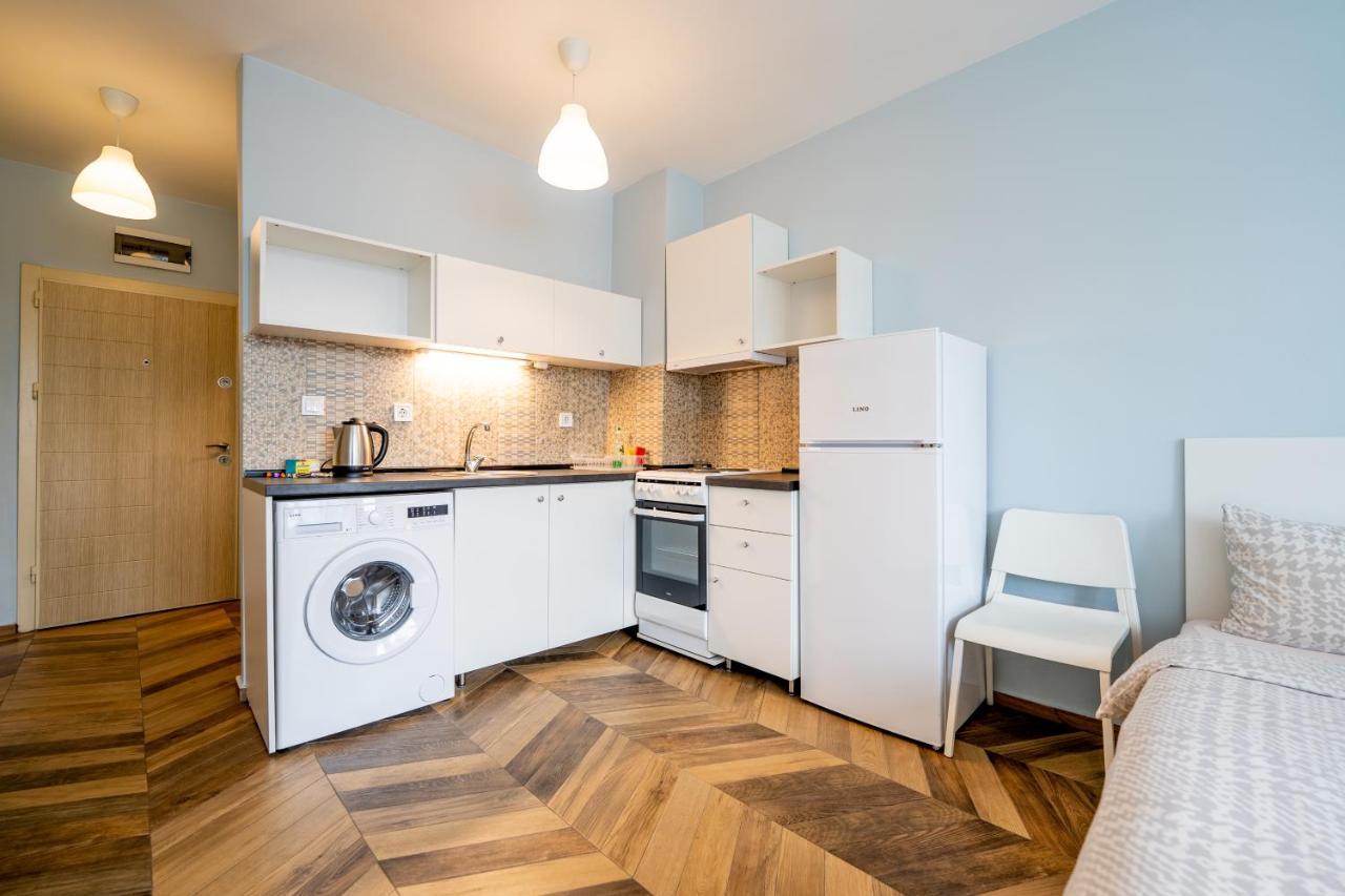 Cozy Little Apartment In Studentski Grad Sofia Luaran gambar