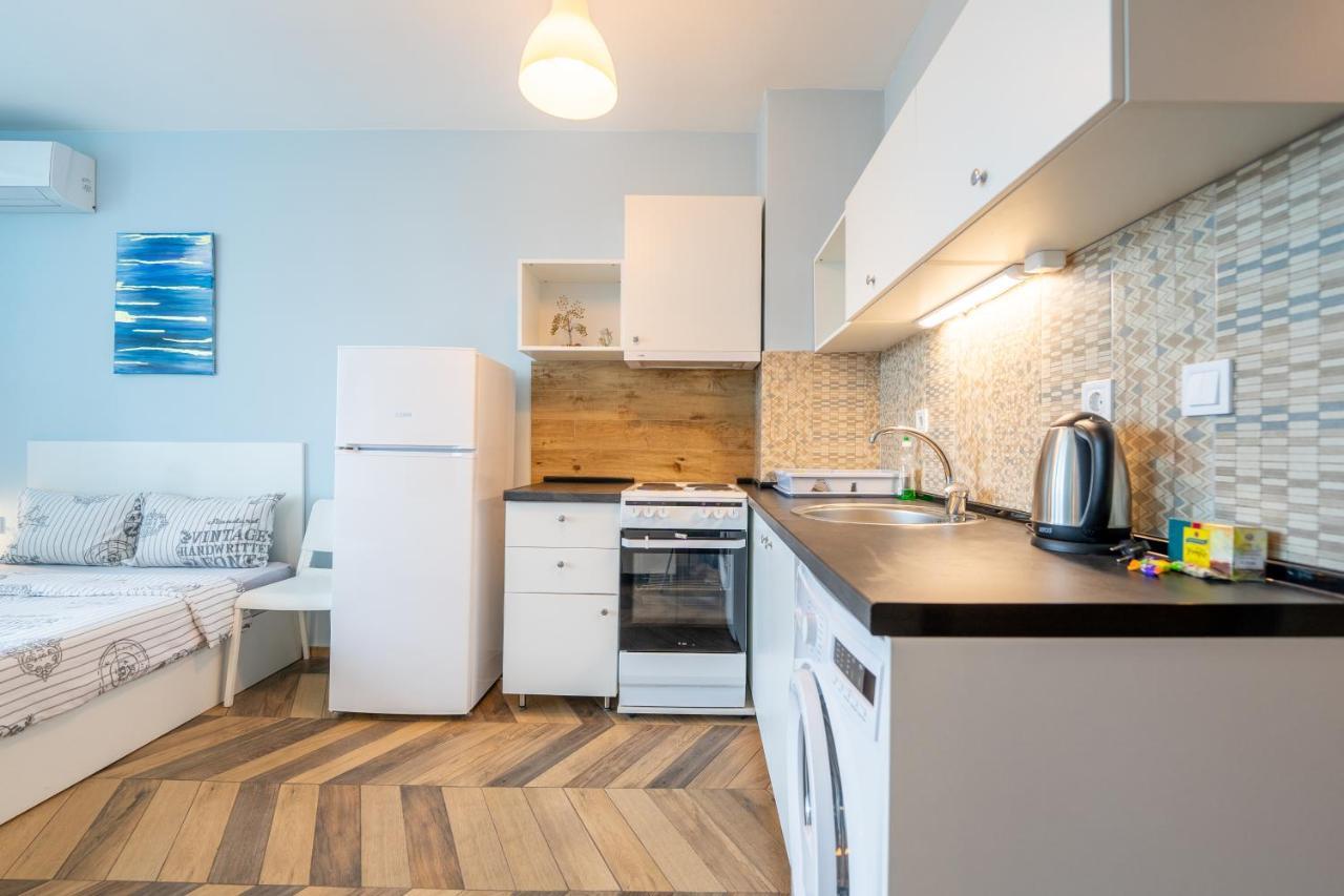 Cozy Little Apartment In Studentski Grad Sofia Luaran gambar