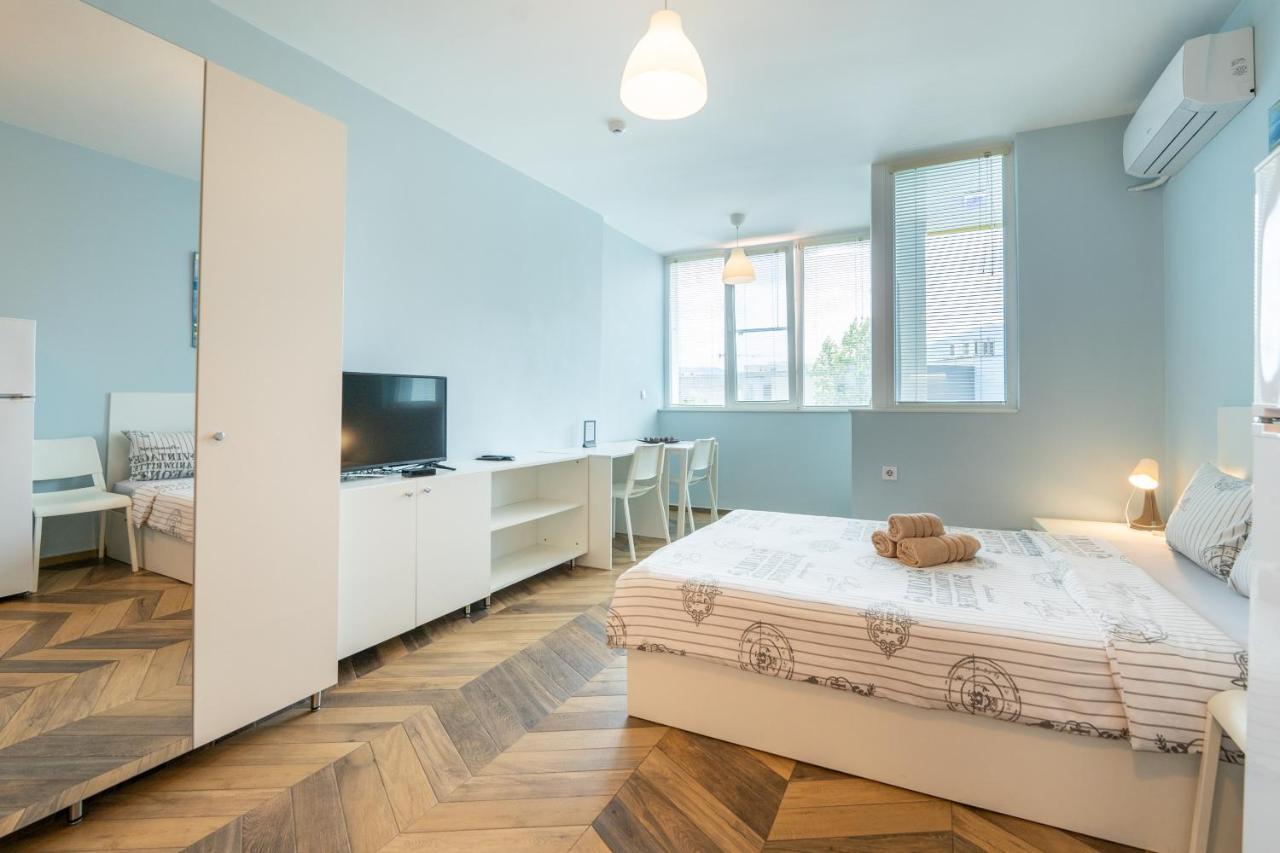 Cozy Little Apartment In Studentski Grad Sofia Luaran gambar